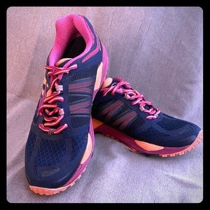Brooks Cascadia WOMENS
